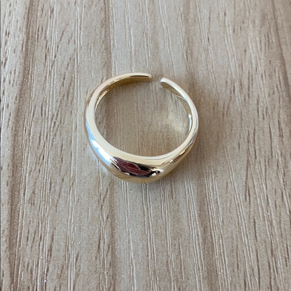 4 for $20: NWOT 80s chunky 4 pieces gold colored jewelry set - Picture 4 of 6